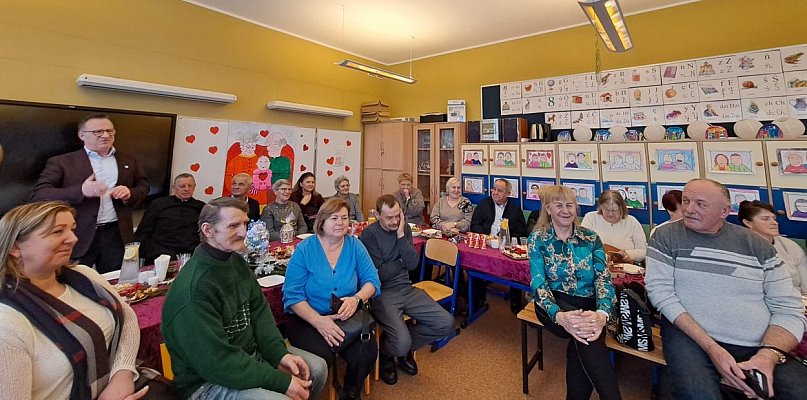 Dzień Babci i Dzień Dziadka to szczególny czas społeczności SP w Przodkowie - 76591
