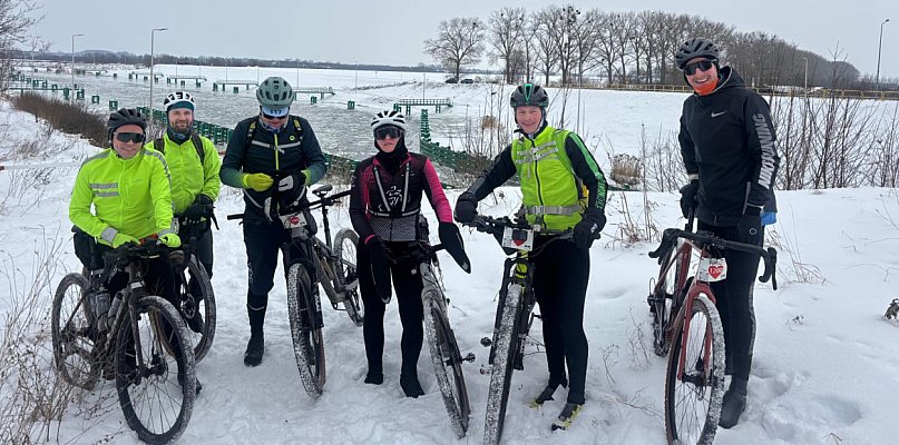 Rowerowa sztafeta na rzecz WOŚP. Natalia pokonała wiatr i mróz