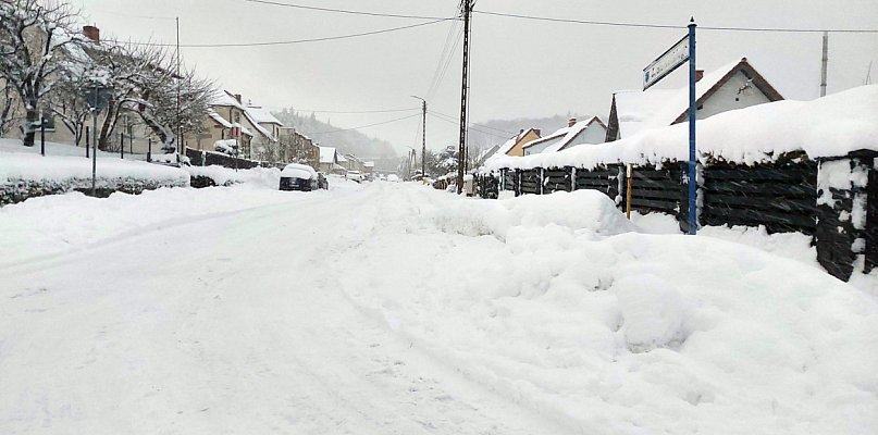Zima nie odpuszcza. Ostrzeżenie przed intensywnymi opadami śniegu