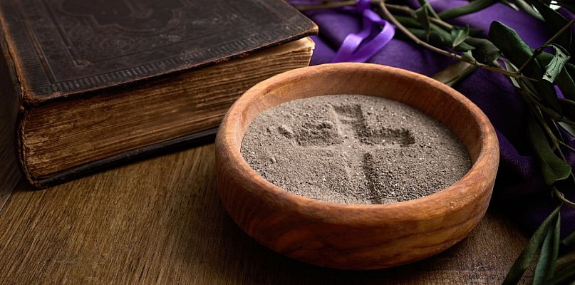 W Kościele katolickim Środa Popielcowa rozpoczyna Wielki Post