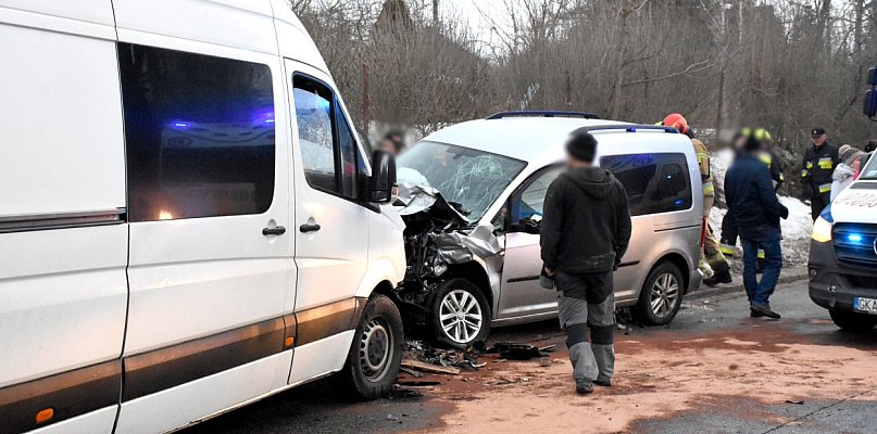 Gowidlino. Kolizja dwóch aut. "Czarny lód" na drodze
