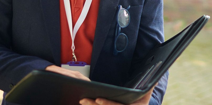 Uwaga na oszustów. Podają się za pracowników ZUS