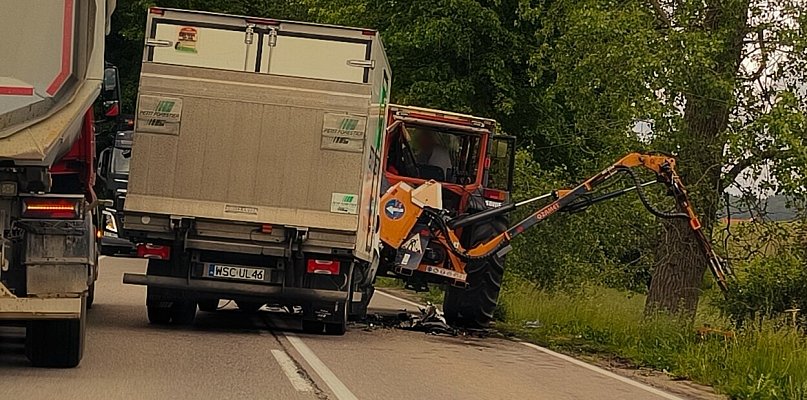 Ręboszewo - Brodnica Górna. Zderzenie samochodu dostawczego z ciągnikiem