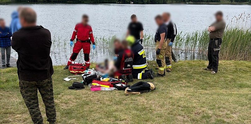 Żakowo. Akcja ratownicza nad jeziorem. Nie żyje mężczyzna