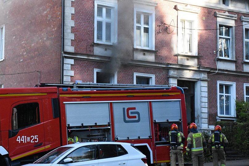 Pożar w budynku przy ul. 3 Maja w Kartuzach