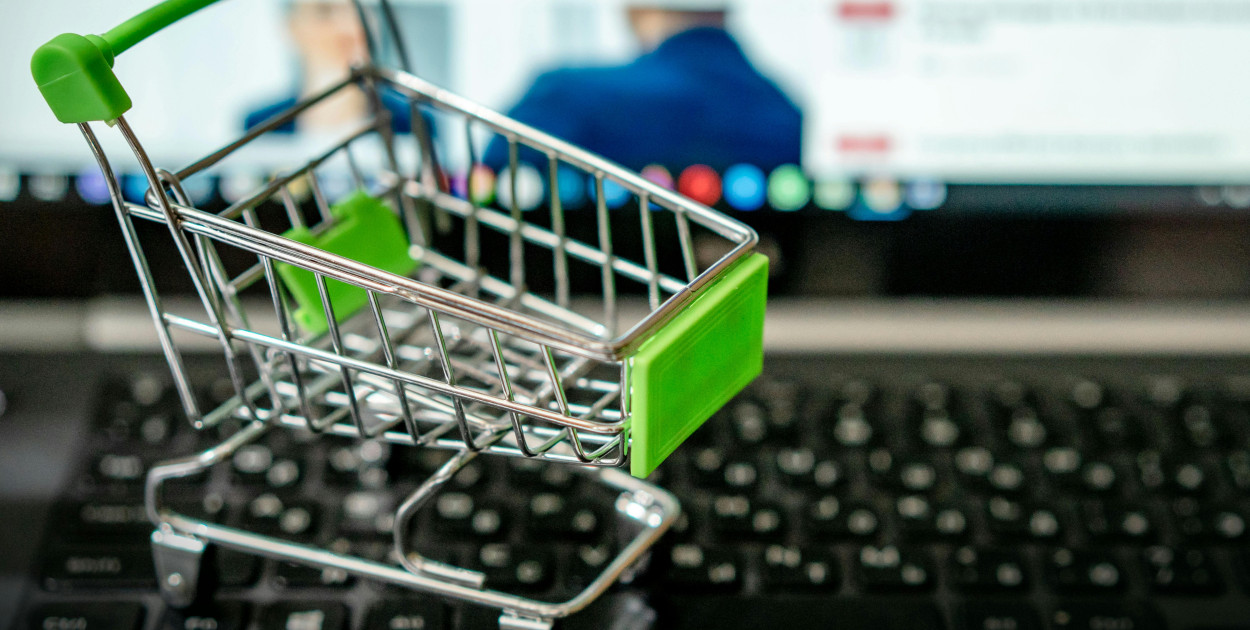 Jak wystawić przedmiot na Allegro? Praktyczny przewodnik dla e-sklepów i sprzedawc