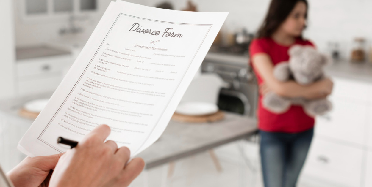 Czym są alimenty i kto ma obowiązek ich płacenia?