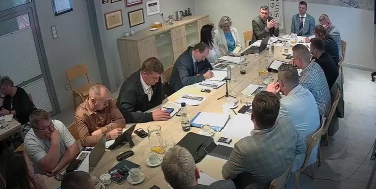 Sulęczyno. GOK i biblioteka zostaną połączone. Radni dali "zielone światło"