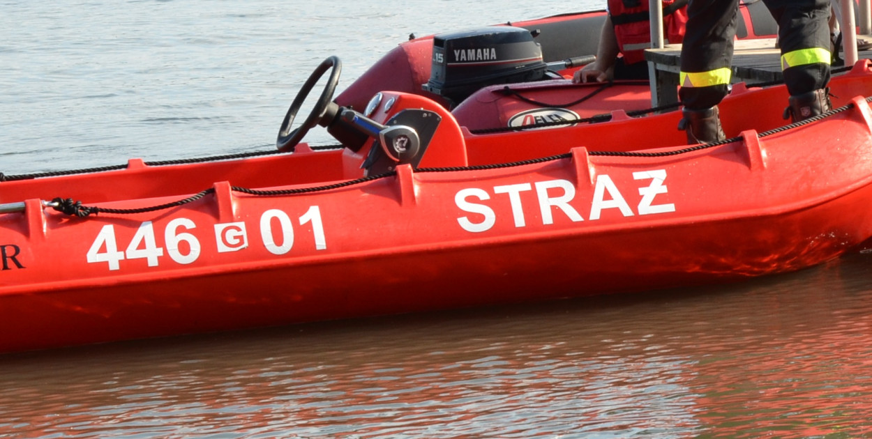 Potuły. Tragedia nad jeziorem. Utonął młody mężczyzna