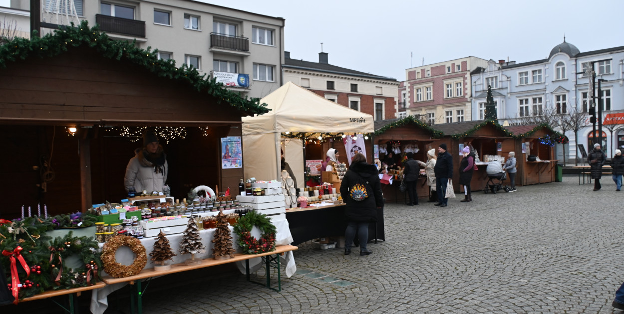 Kartuzy. Trwa Jarmark Świąteczny: rękodzieło, upominki i atrakcje dla dzieci