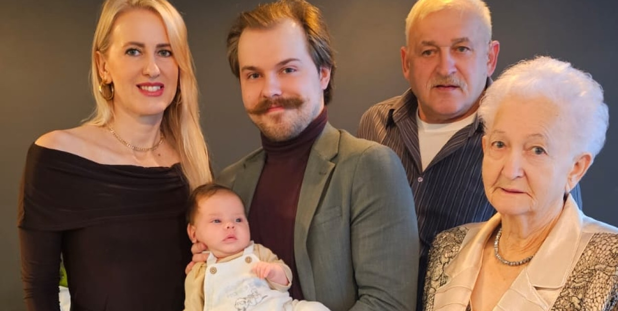 Pięć pokoleń na zdjęciu. Od lewej: Katarzyna Turko, jej syn Kamil z małym Erykiem, Sławomir Wagner - ojciec Katarzyny, jego matka Jadwiga Wagner. fot. nadesłane