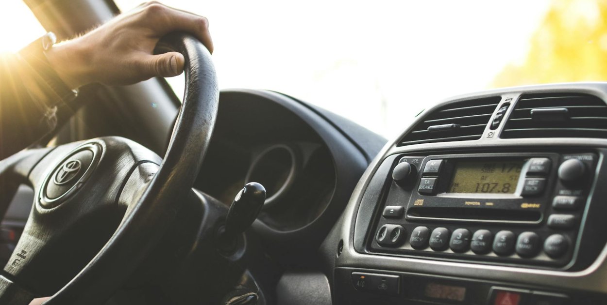 Awaryjne otwieranie samochodu – szybka pomoc, gdy nie możesz wejść do auta