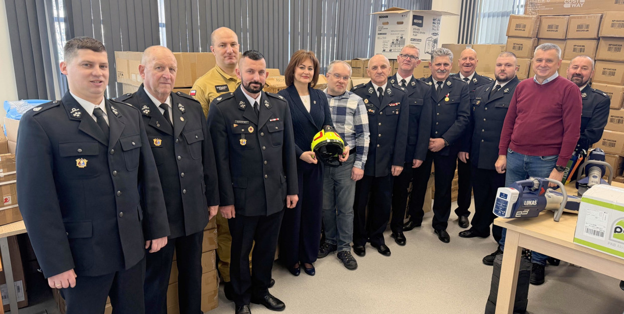 Blisko 2 mln zł na bezpieczeństwo. Nowy sprzęt trafił do OSP z gminy Żukowo