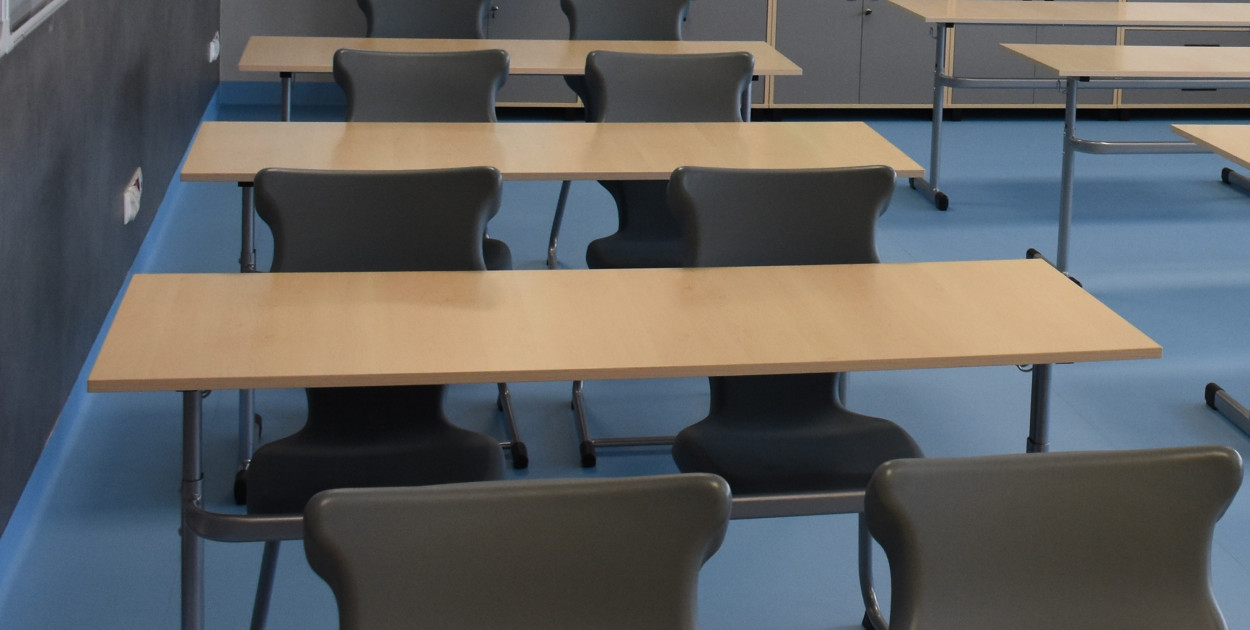 Z powodu zamknięcia szkoły lub przedszkola można dostać zasiłek opiekuńczy