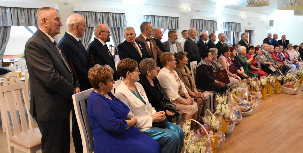 Miłość na całe życie – jubilaci z gm. Stężyca spotkali się w Gołubiu