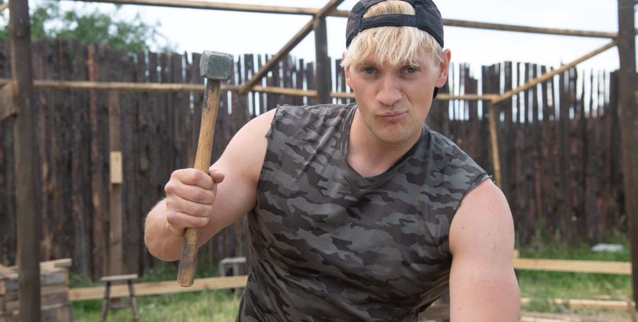 Z Kartuz prosto na... Farmę - Łukasz Januszczak w reality show Polsatu