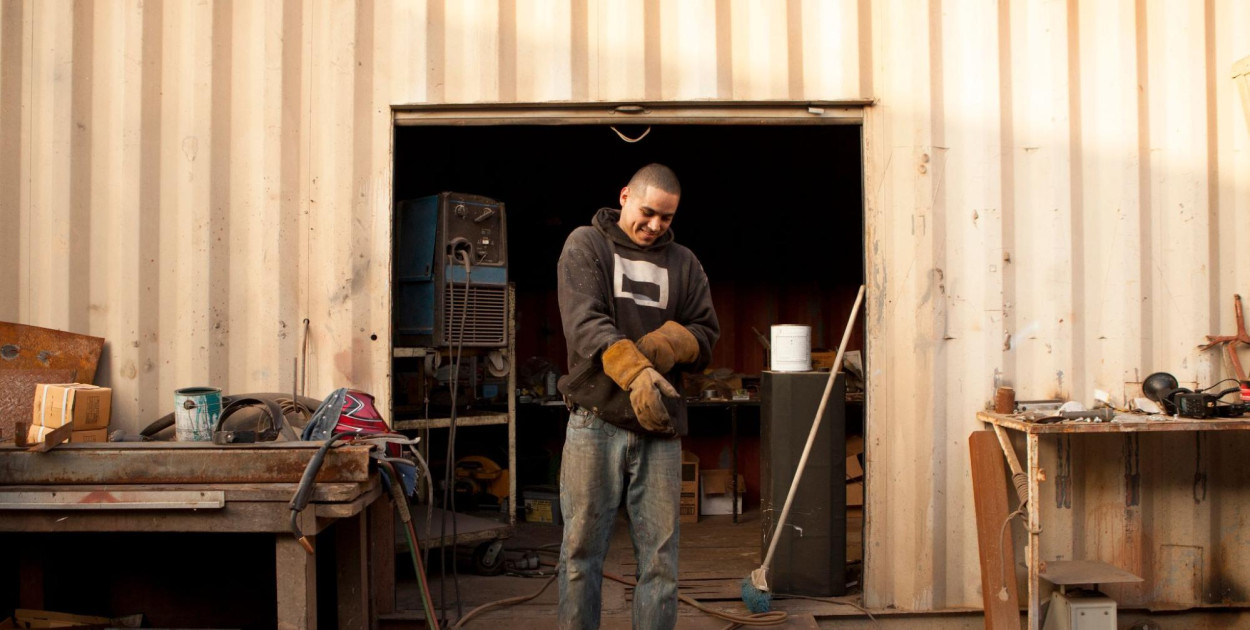 Warsztat z kontenerów morskich? Własny warsztat niskim kosztem