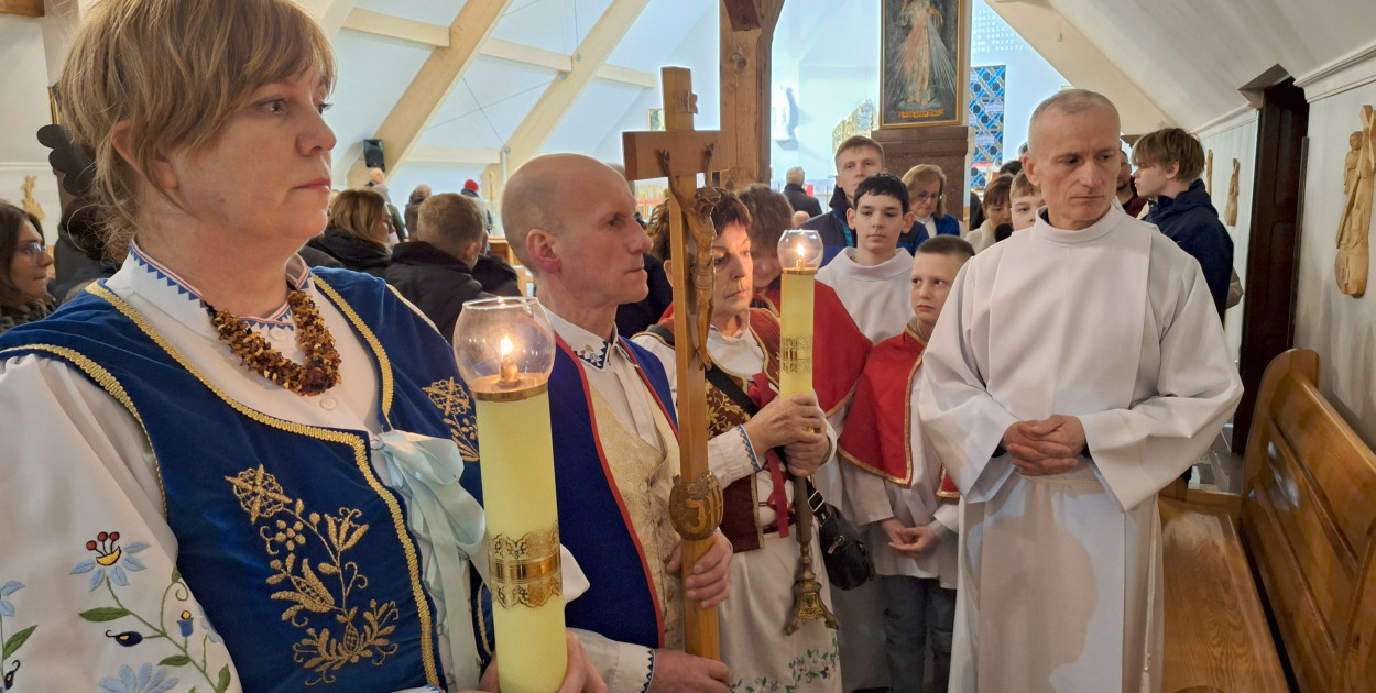 Droga Krzyżowa i dyskusja o marszu śmierci w Baninie