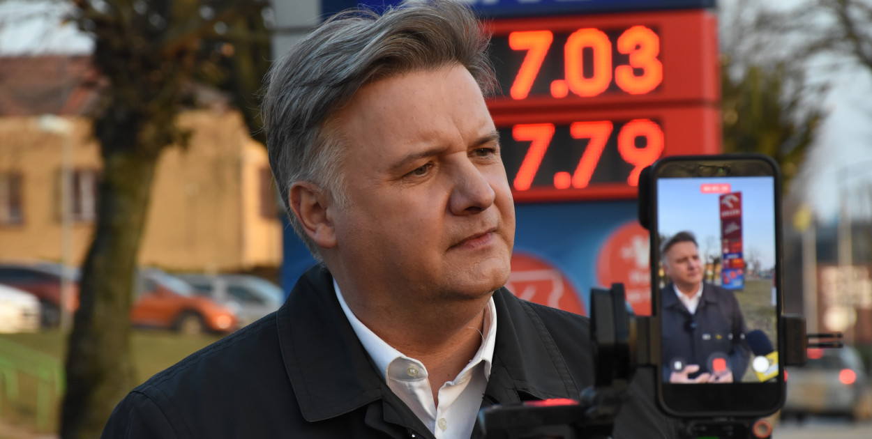 Poseł Michał Kowalski: apelujemy o niższe stawki podatków na paliwa