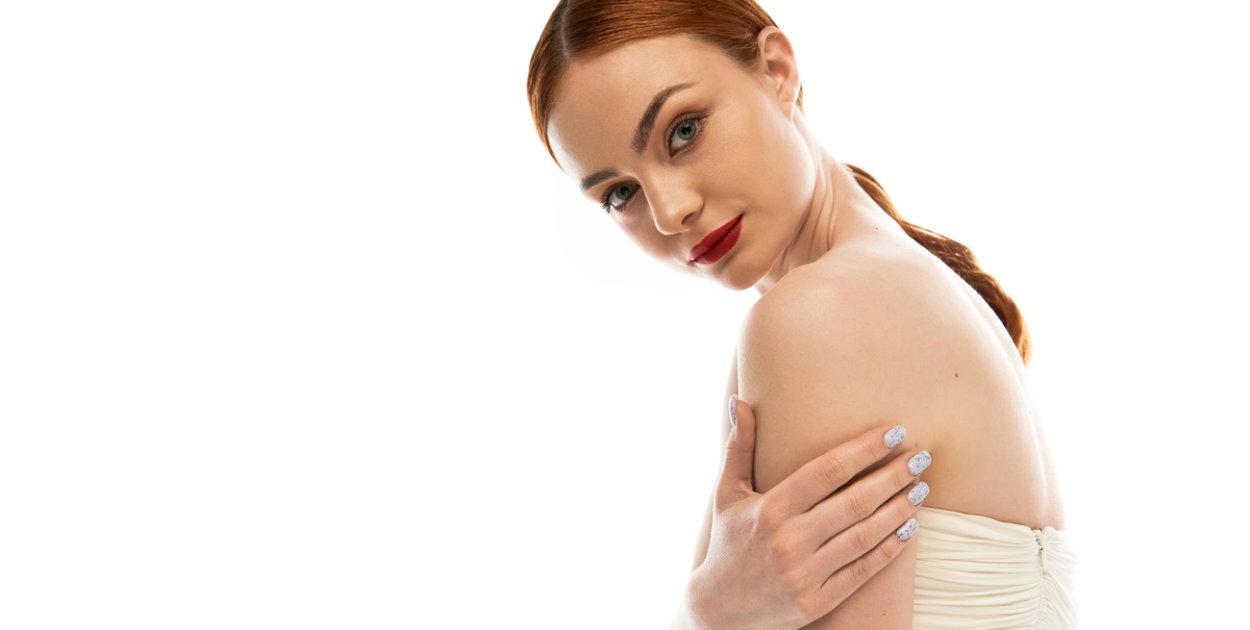 Kolagen w płynie – jak działa na włosy, skórę i paznokcie?