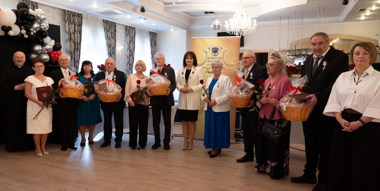 Złote Gody w gminie Żukowo. Medale dla ponad 70 par z imponującym stażem