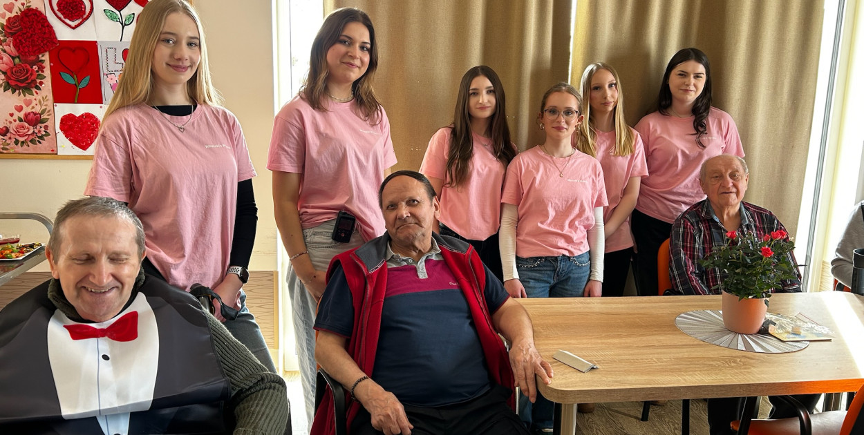 Kartuzy. Starość bez tabu. Licealistki podjęły temat, którego wielu unika