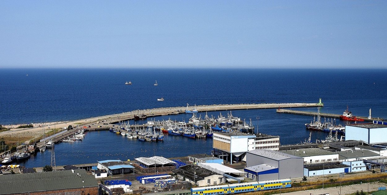 Apartamenty we Władysławowie czy hotel? Co wybierają turyści z Kaszub?