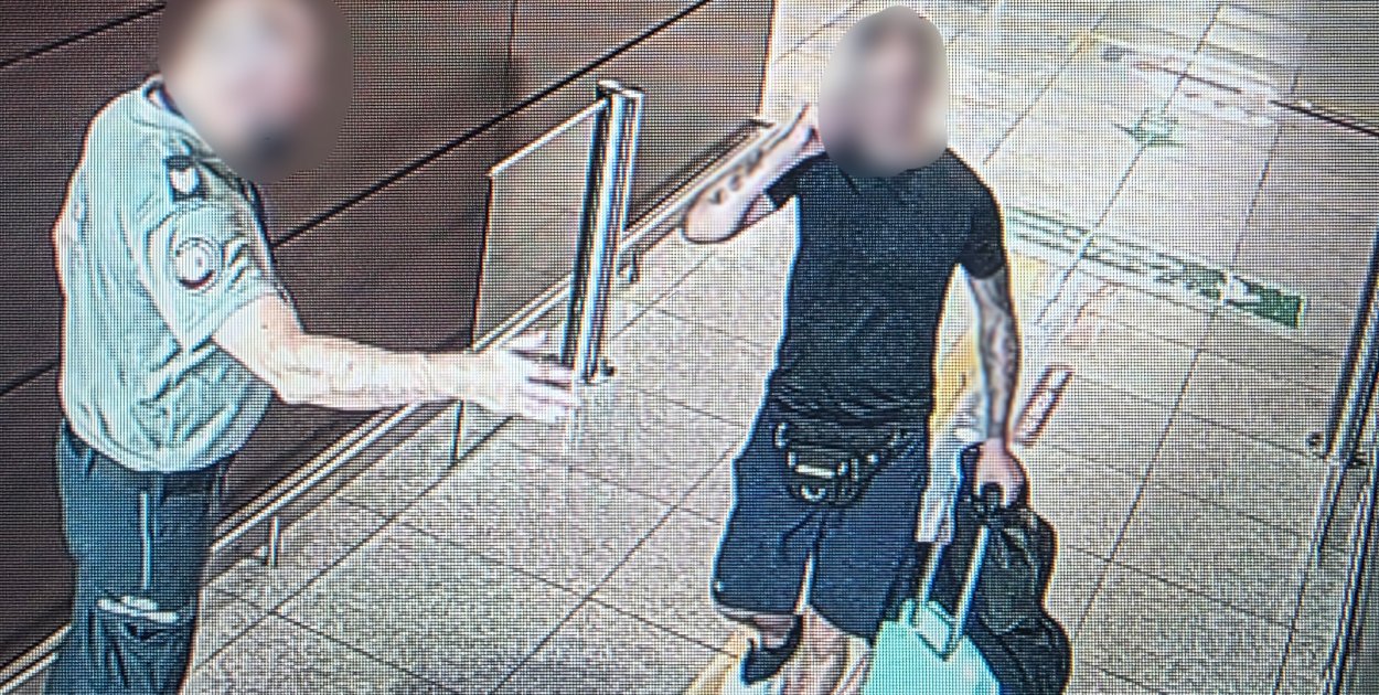 Połknął 89 kapsułek z kokainą. Wpadł na lotnisku