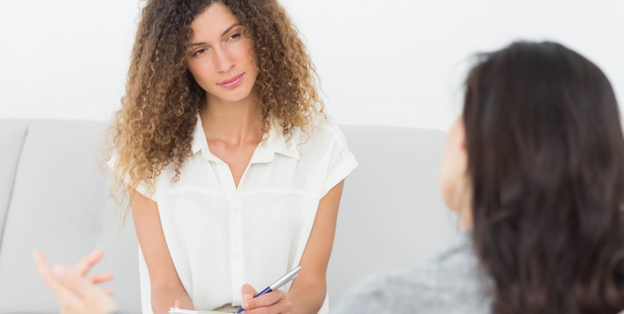 Kiedy warto umówić się do psychologa? Sygnały, których nie wolno ignorować