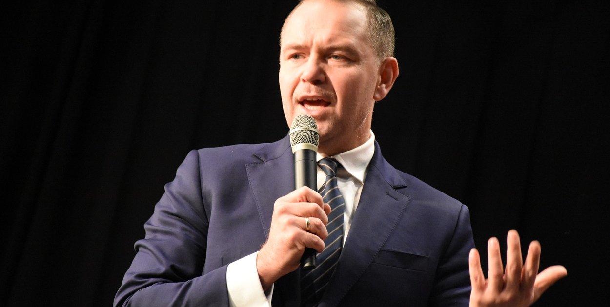 Prezydent powinien odebrać ślubowanie od sędziów - tak uważają ankietowani