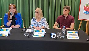 Konferencja prasowa nt. Truskawkobrania