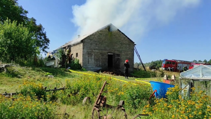 Pożar na gospodarstwie w miejscowości Cieszenie